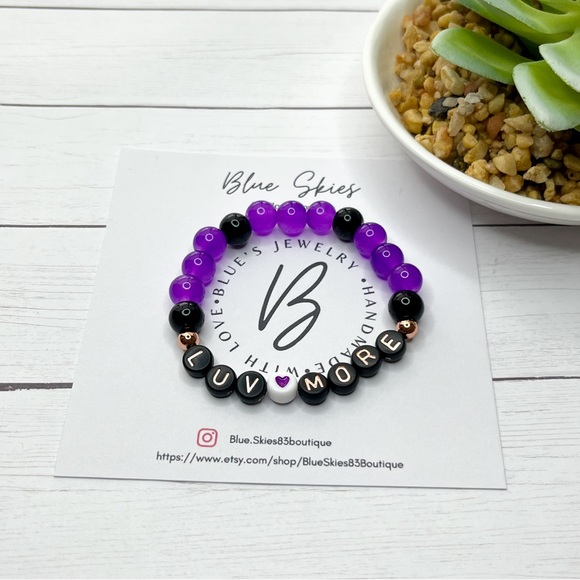 Girl’s purple and Black Luv  More Beaded Bracelet - Picture 2 of 6